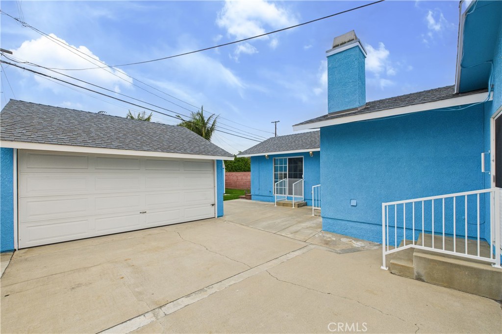 2021 Knoxville Avenue