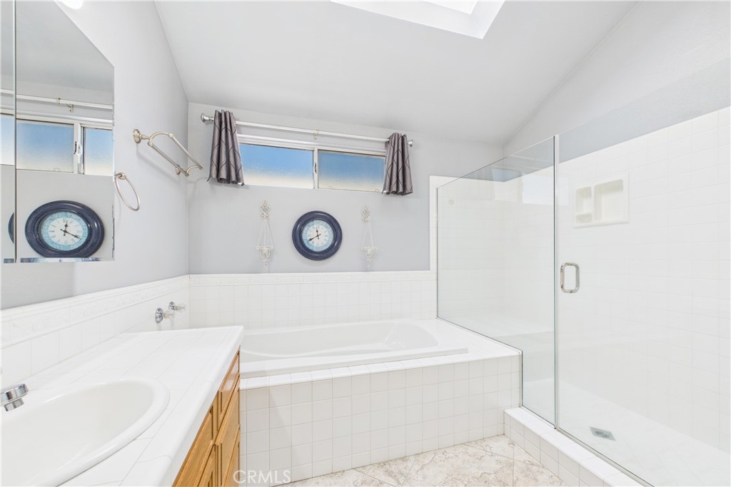 2021 Knoxville Avenue