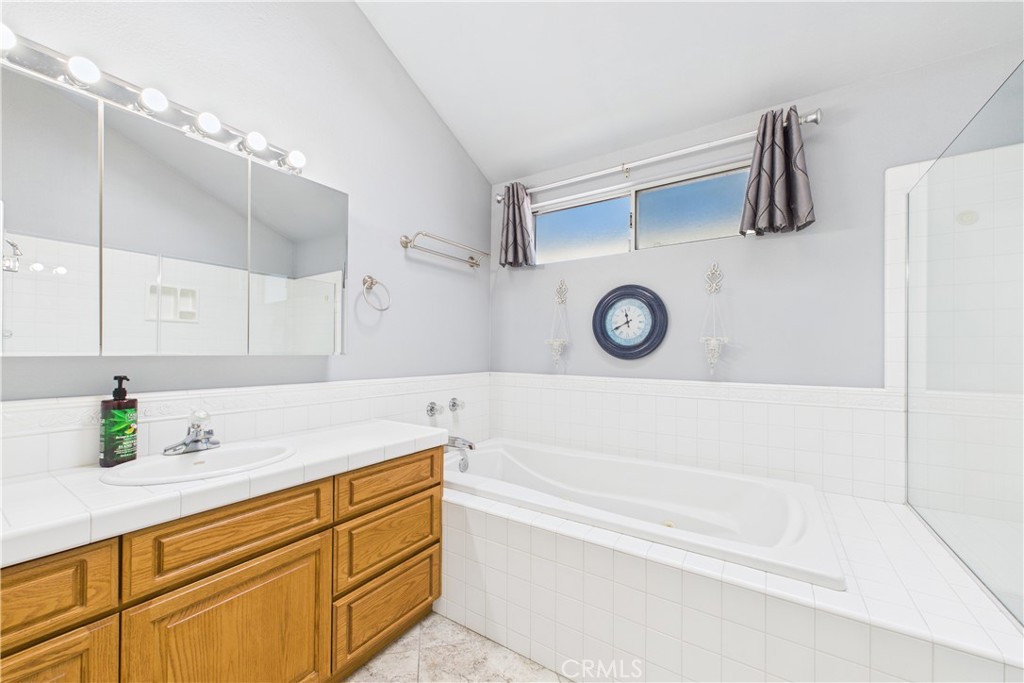 2021 Knoxville Avenue