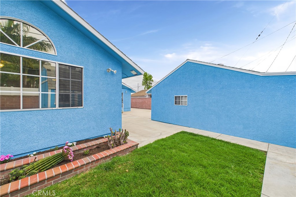 2021 Knoxville Avenue