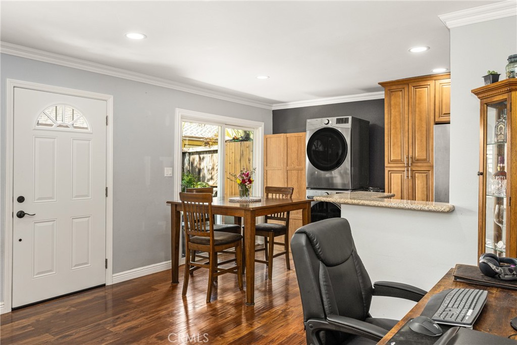 134 S Magnolia Avenue 21A