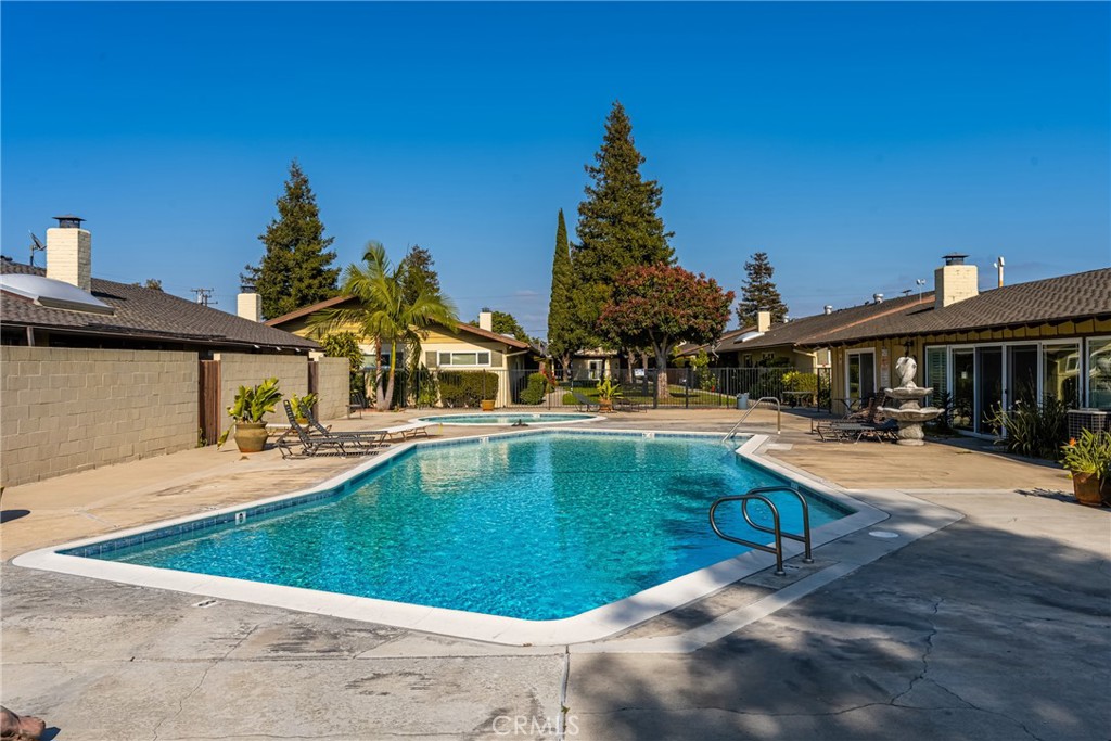 134 S Magnolia Avenue 21A