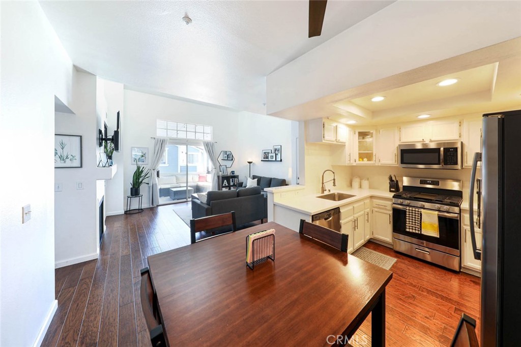 121 S Lakeview Avenue 121F