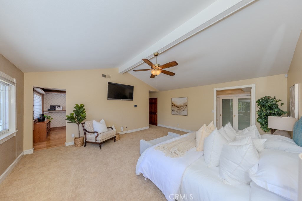 10712 Dorothy Circle