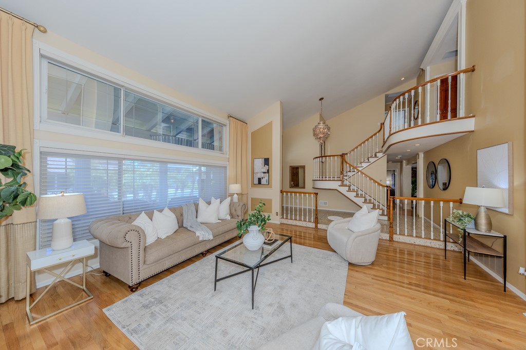 10712 Dorothy Circle