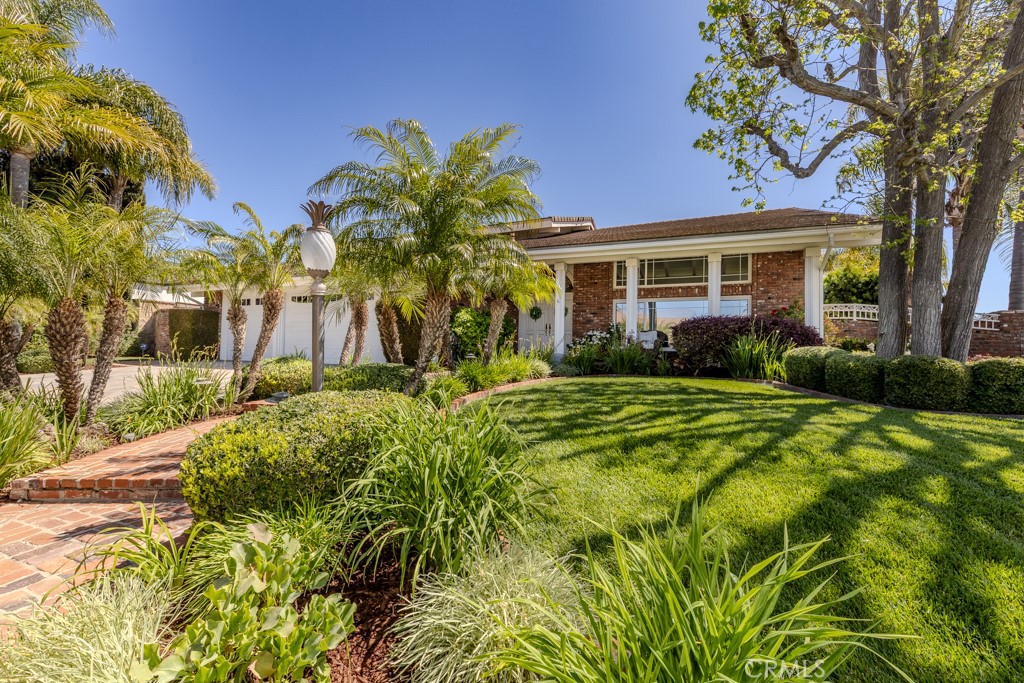 10712 Dorothy Circle