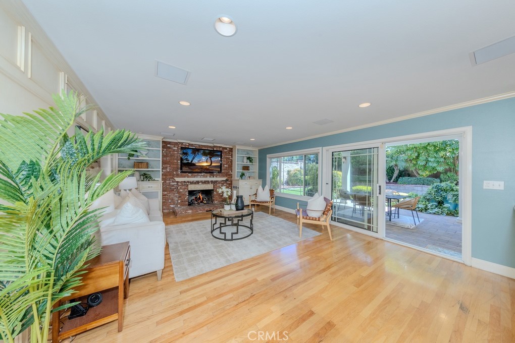 10712 Dorothy Circle