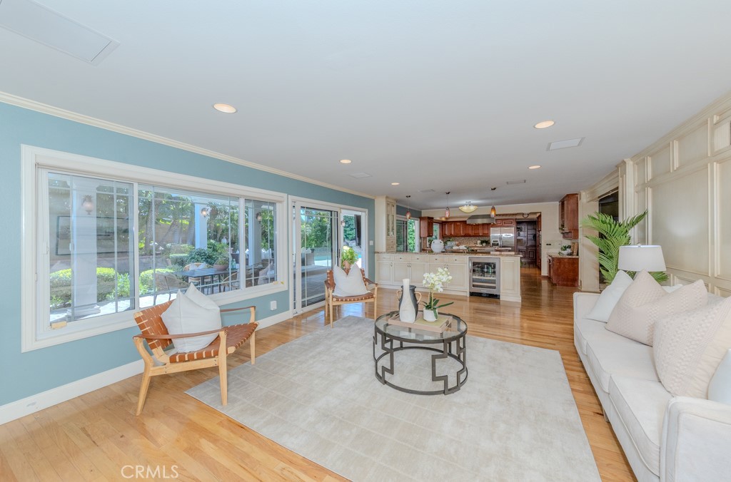 10712 Dorothy Circle