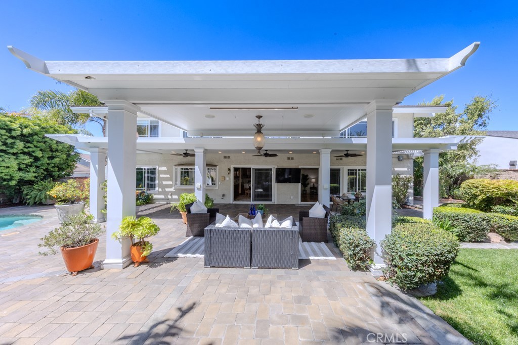 10712 Dorothy Circle