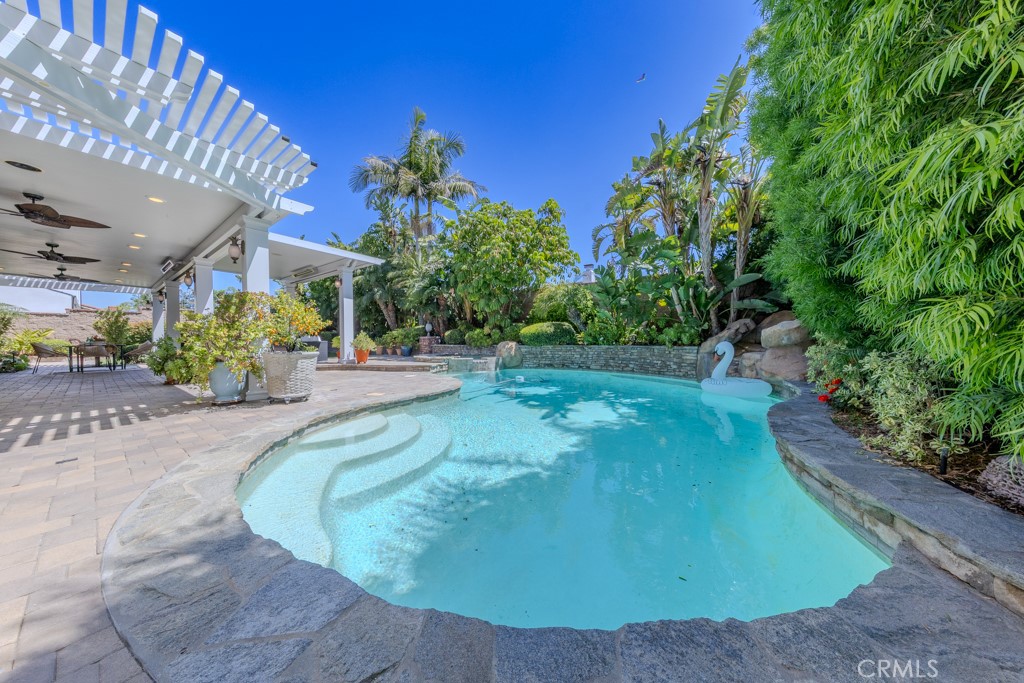 10712 Dorothy Circle