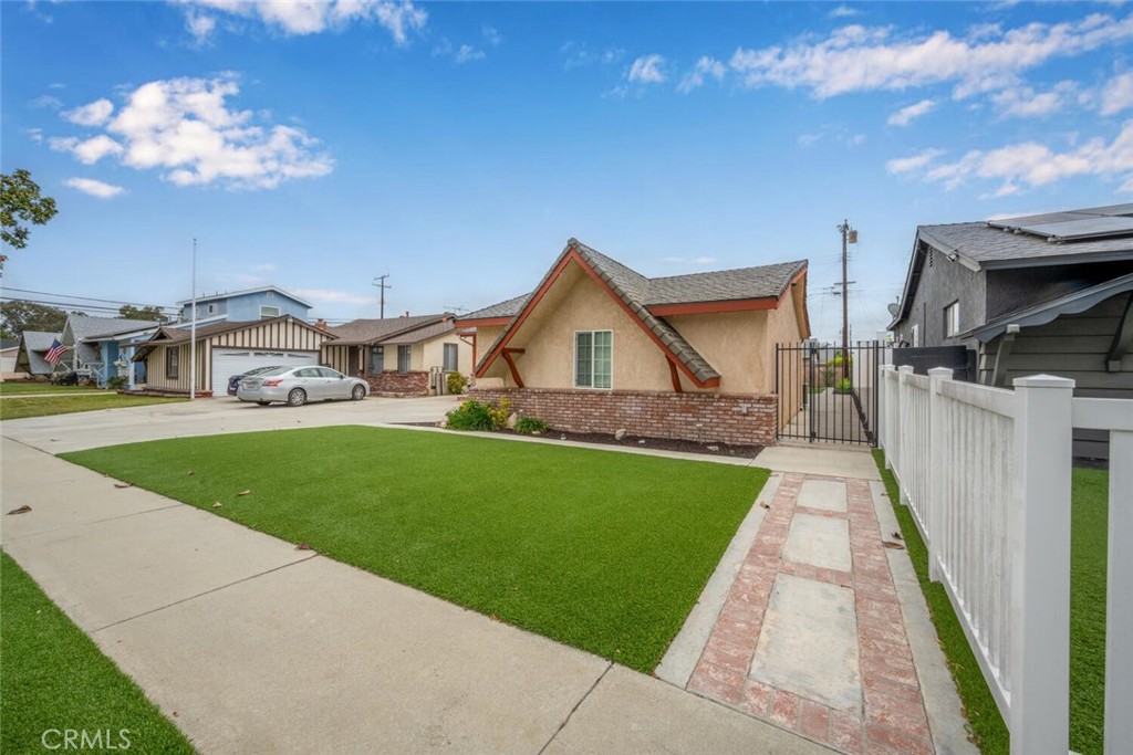 20902 Belshire Avenue