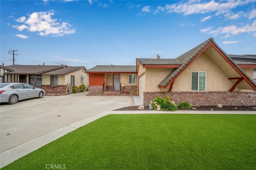 20902 Belshire Avenue