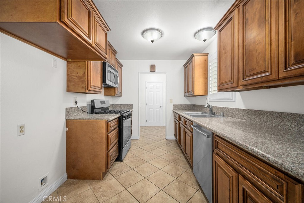 20902 Belshire Avenue