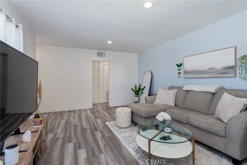 7830 La Carta Circle