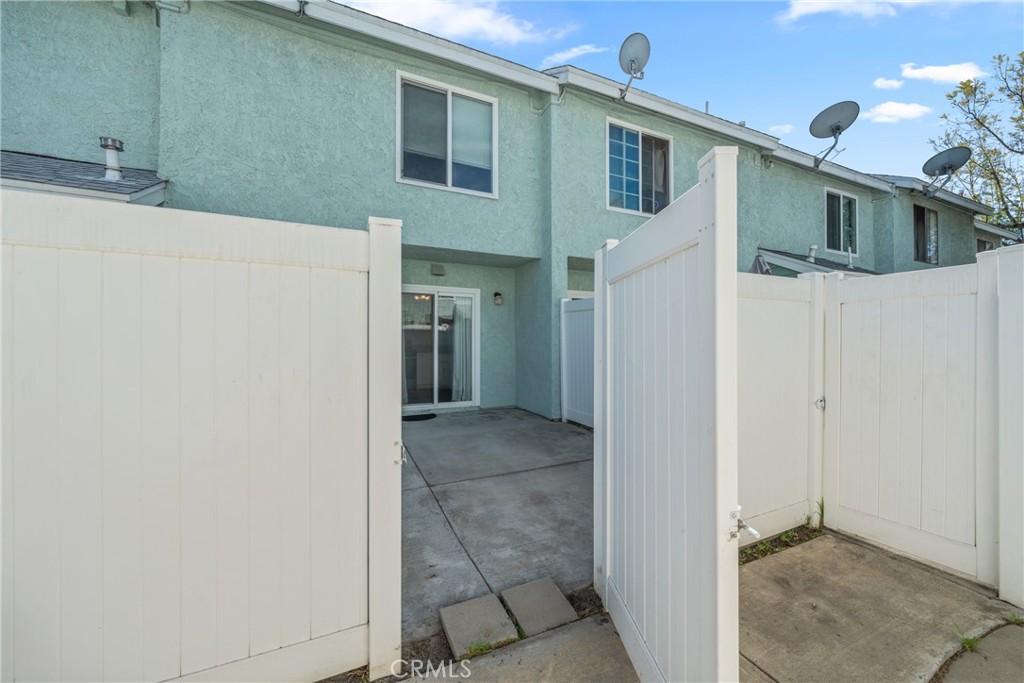 5640 Riverside Drive 125