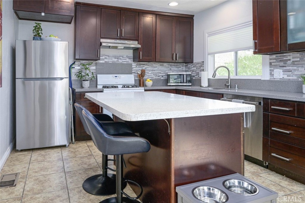 1611 CARBON CANYON Road