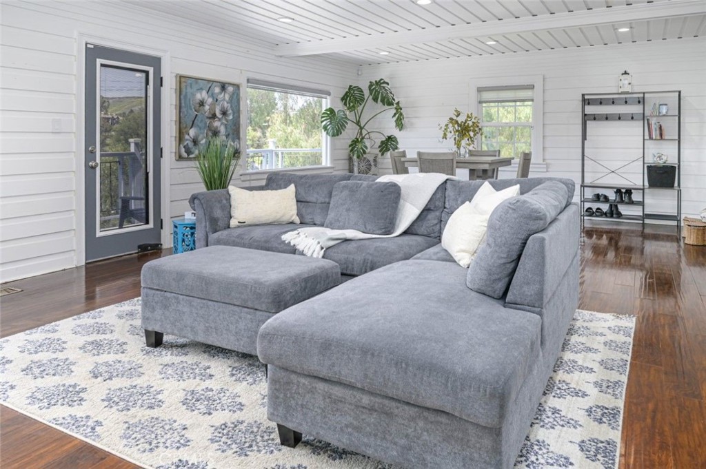 1611 CARBON CANYON Road