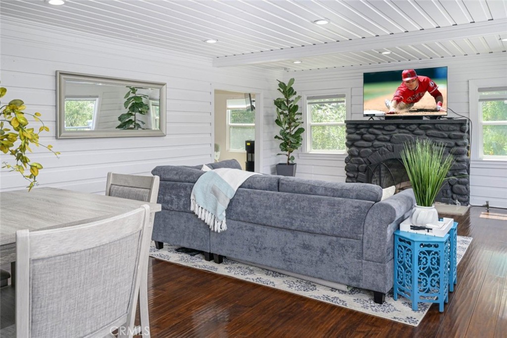 1611 CARBON CANYON Road