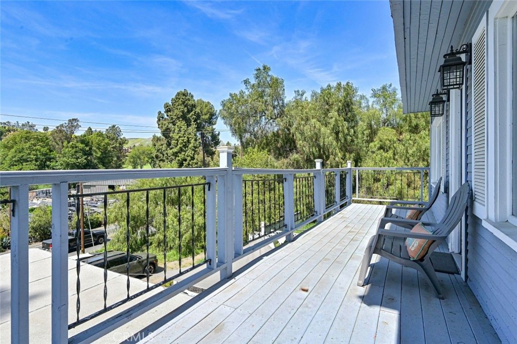 1611 CARBON CANYON Road