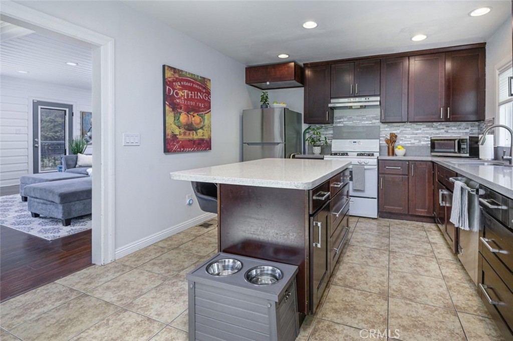 1611 CARBON CANYON Road