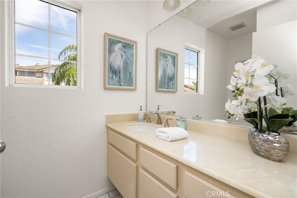 11517 Norgate Circle