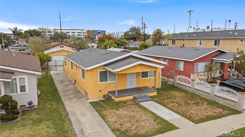 837 W 62nd Pl