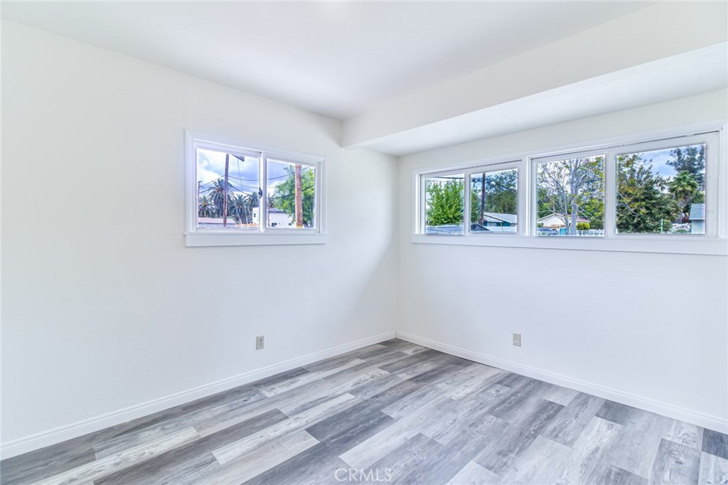 16636 Lakeshore Drive