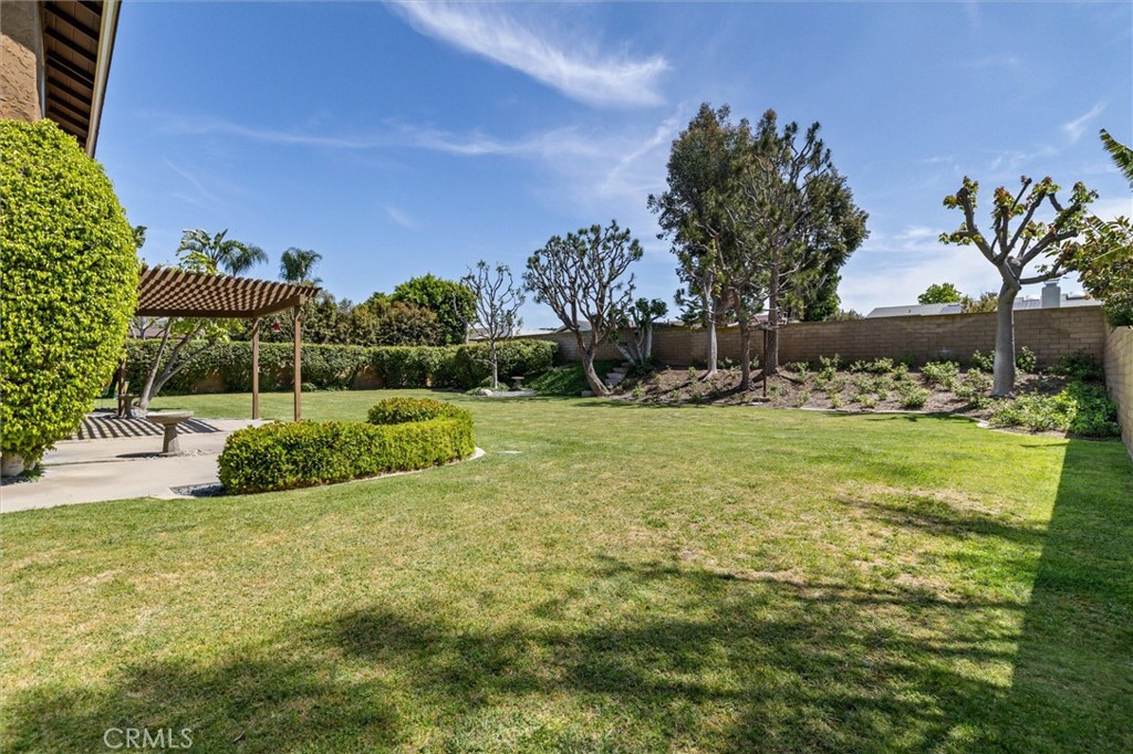 4466 Rainbow Lane