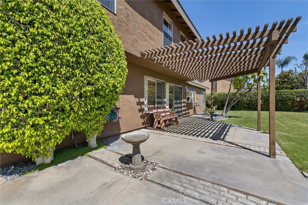 4466 Rainbow Lane