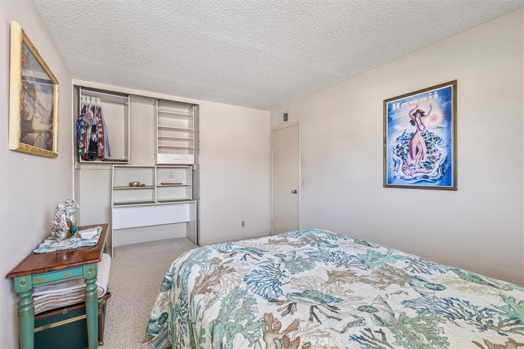 4466 Rainbow Lane