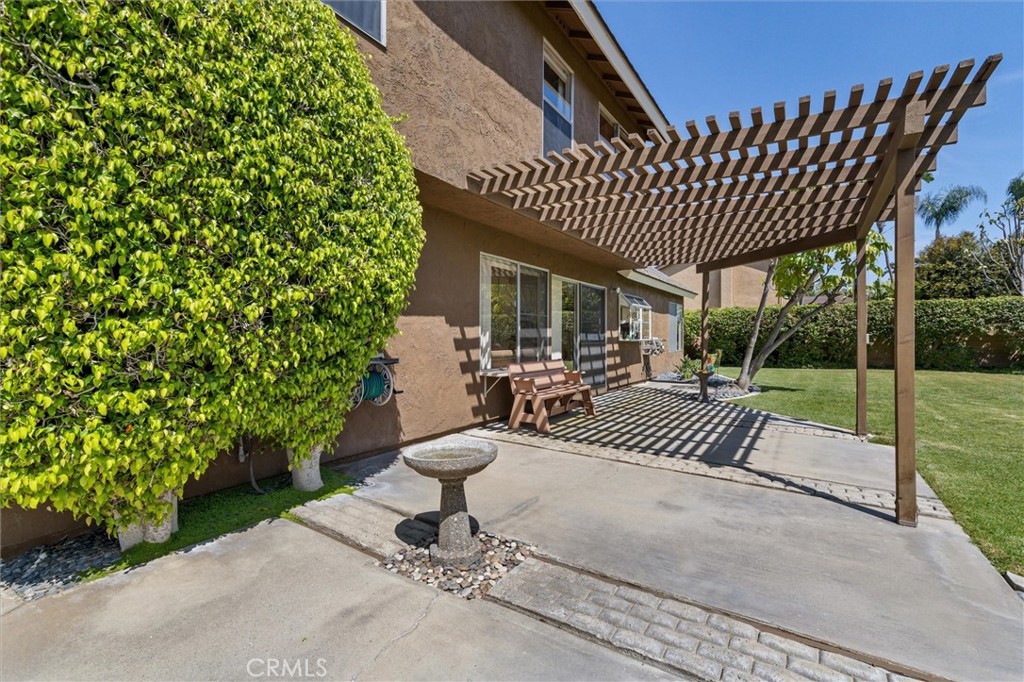 4466 Rainbow Lane