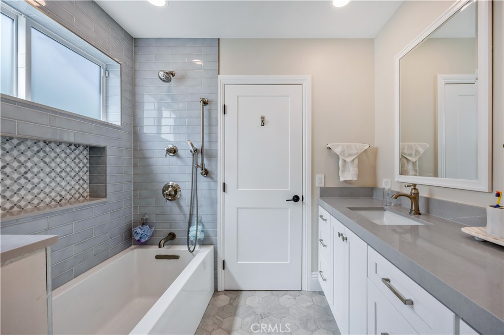 519 E Cumberland Road