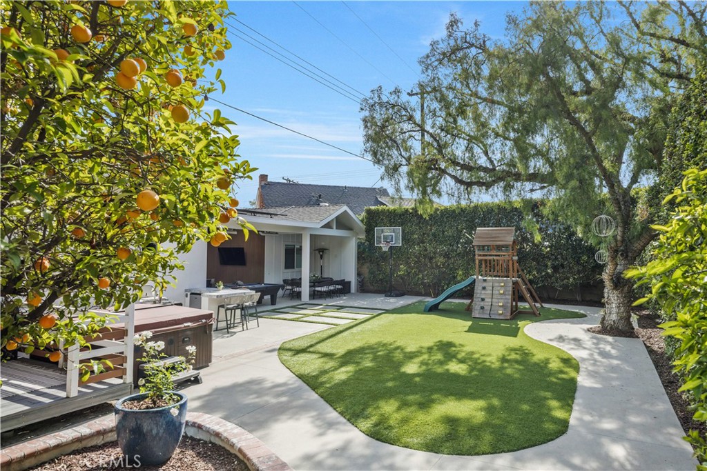 519 E Cumberland Road