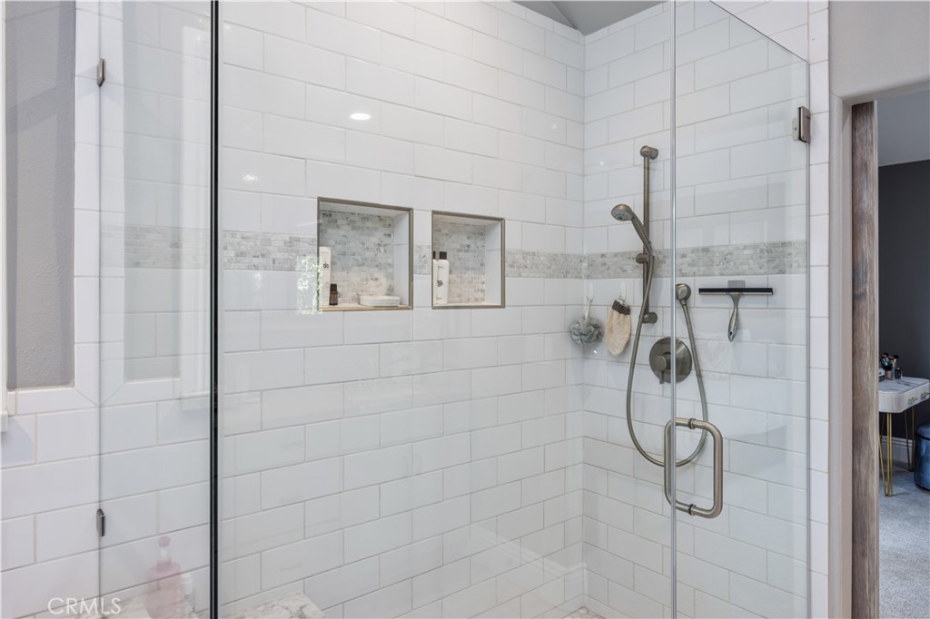 519 E Cumberland Road