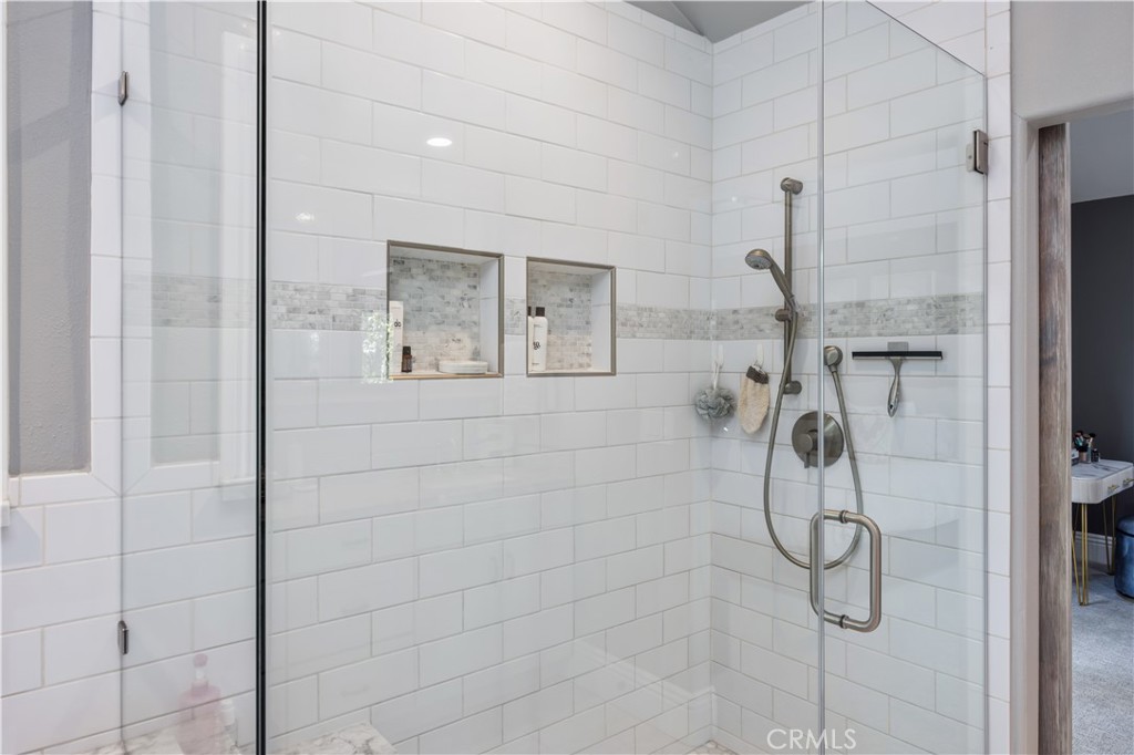 519 E Cumberland Road