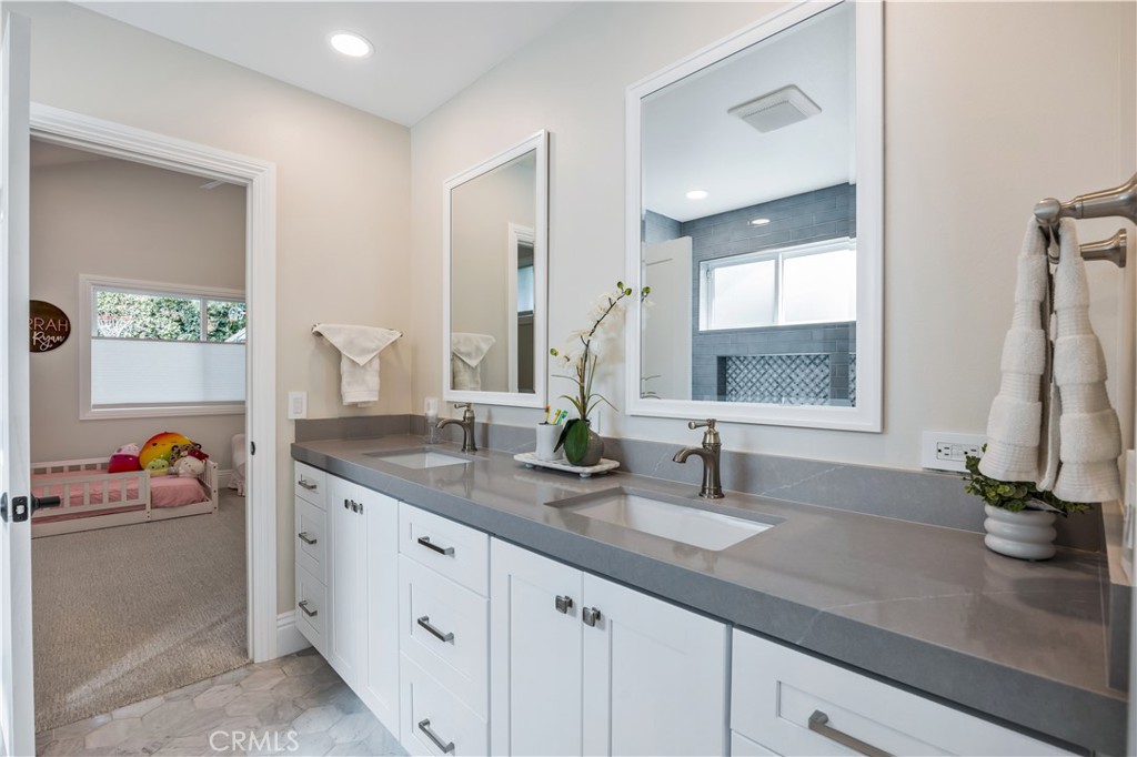 519 E Cumberland Road