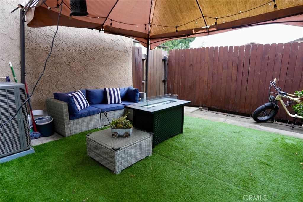 8514 Elburg Boulevard C