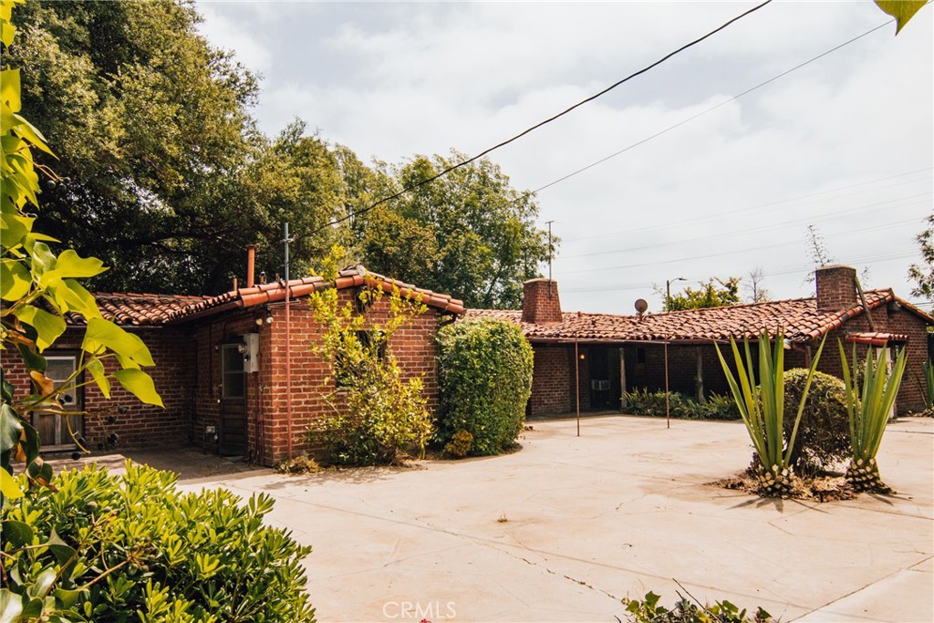 4405 Carpenter Avenue