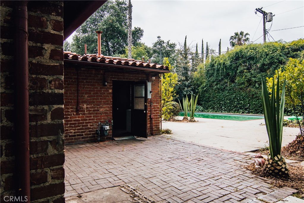 4405 Carpenter Avenue