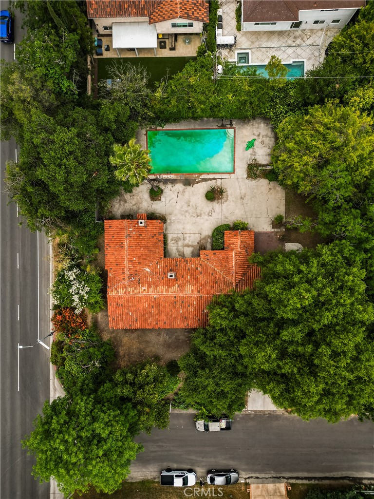 4405 Carpenter Avenue