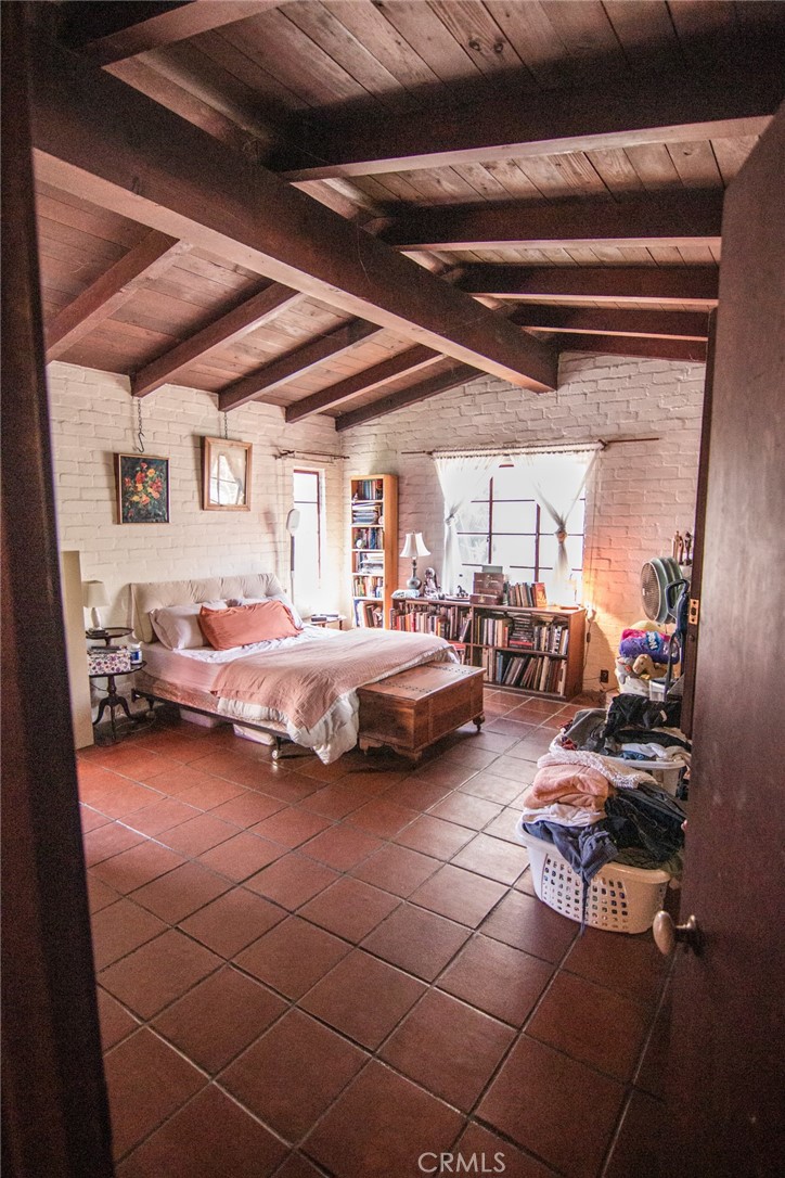 4405 Carpenter Avenue