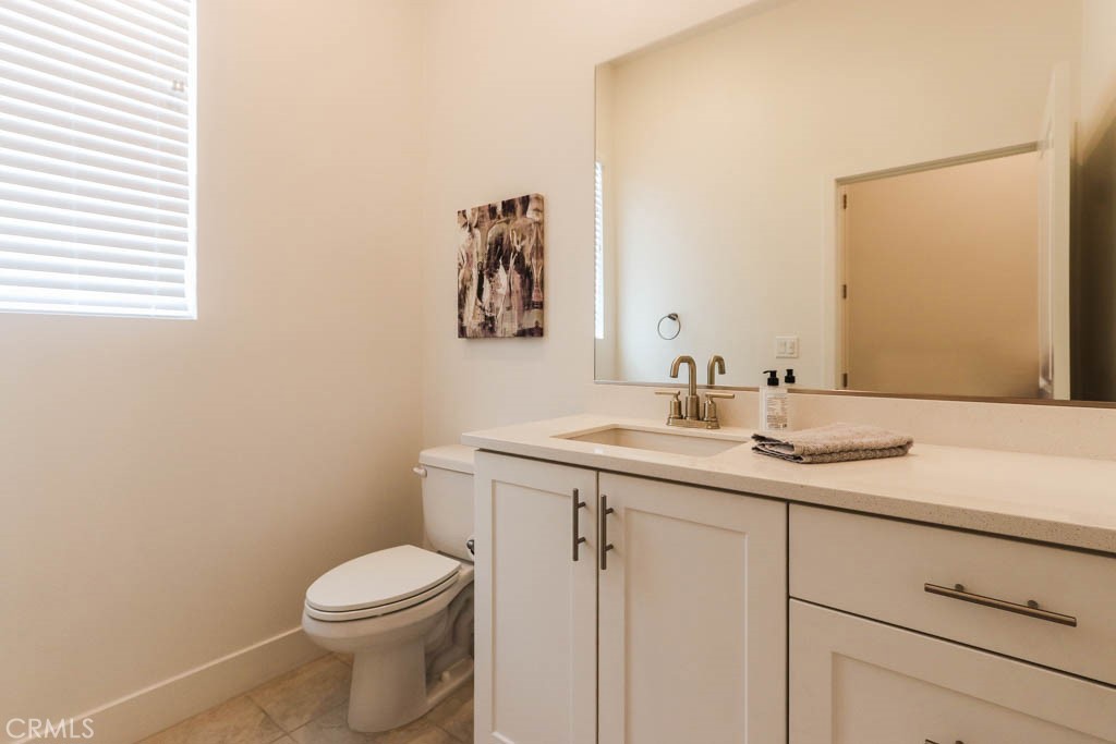 1682 Lexington Lane
