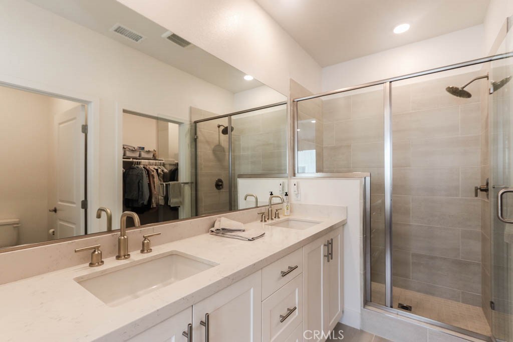 1682 Lexington Lane