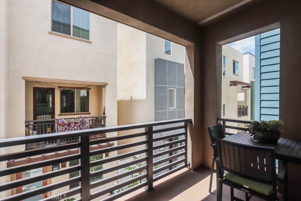 1682 Lexington Lane
