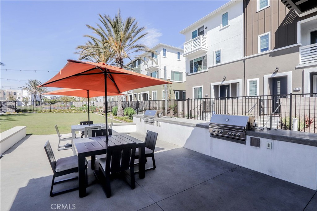 1682 Lexington Lane