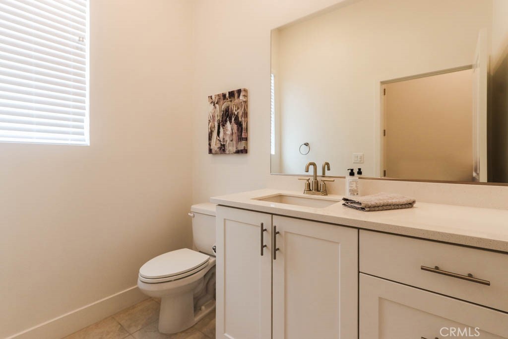 1682 Lexington Lane