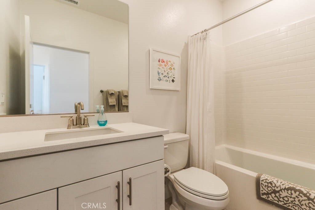 1682 Lexington Lane