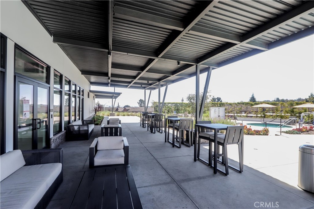 1682 Lexington Lane