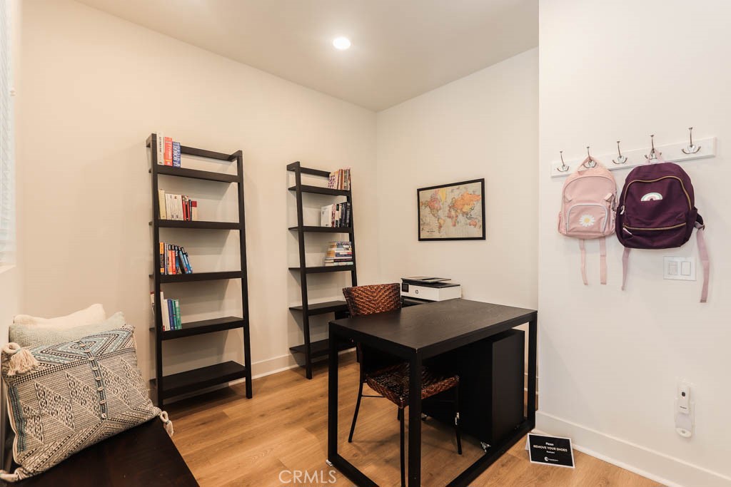 1682 Lexington Lane