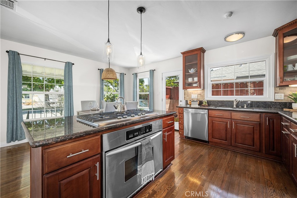 5530 E Mezzanine Way